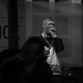 Landaboi$.jpg