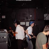 http://www.returntothepit.com/concert.php?date=2002-09-15&band=dot_flash_line
