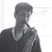 69385561faa79756a6343c2a_665992a619f852d4eb788559_Yasuaki-Shimizu-saxophone-2-1280x1905.jpeg