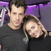 Miley Cyrus & Mark Ronson