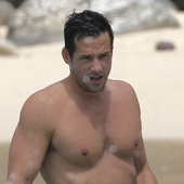 Josh Hopkins Shirtless