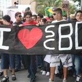 Protesto na Av. Paulista contra a agenda de shows que não incluiu São Paulo