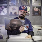 DJ Loasteeze diggin' them crates