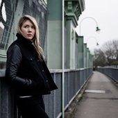 Beatie Wolfe by Stu Nicholls 