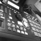 MPC 200 XL i love this more than any 1 or any thing 