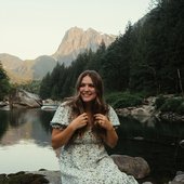 Leanna Crawford