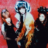 LAREINE - Band Picture