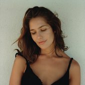 Lola-Kirke-1.jpg