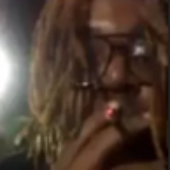 ‎