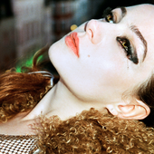by Yana Van Nuffel