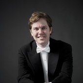 christoffer_holgersson_foto_oskar_bjurenstedt[1].jpg