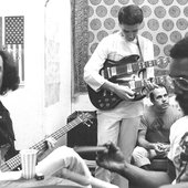 the-mahavishnu-orchestra-backstage-from-l-to-r-rick-laird-v0-1urkbzt0wksb1 copy.jpg