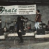 Waka_Waka_italian_90s_rock_band_from_Brescia
