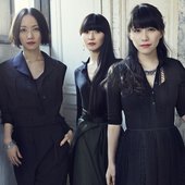 Perfume1.jpg