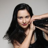 Dinara Klinton