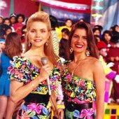 Xiomy (Xiomara, la cuarta dalina en ingresar al programa) y Mónica Santa María, 1993