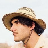 zacfarro_.jpg