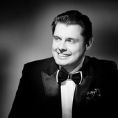 Евгений Понасенков.jpg