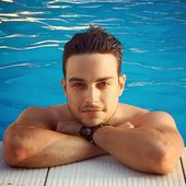 Aris Makris.jpg