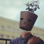 пристрій в полі з поліетилену