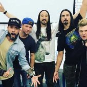 steve-aoki-y-backstreet-boys-en-EDMred.jpg