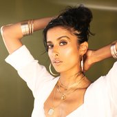 Anjulie