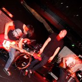 www.myspace.com/distantwreck