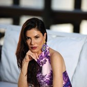 Adriana-de-Moura-12-3-13-0204web.jpg