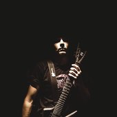 Evgeniy Maestro - guitars 