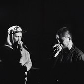 ▲