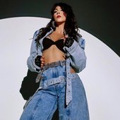 Hande Yener | Queen H 🧜🏻‍♀️