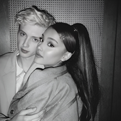 Ariana Grande & Troye Sivan.png