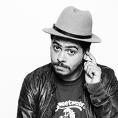 Seth Troxler