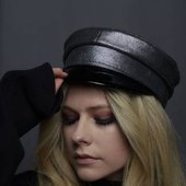 Avril Lavigne – Photoshoot  The Guardian 2019  