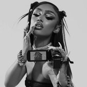 b&w
