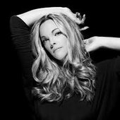 Kari Kirkland.jfif
