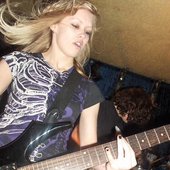 Artist-8549787-l_aa2995f1f6c72f14f48343952dc1fddd1.jpg