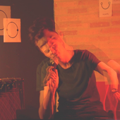 Música Insólita - Performance - Vulgar Débil - Edited.mp4_000516496.png