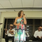 JUREMA LOPES, CANTANDO NO RECIFE PALACE