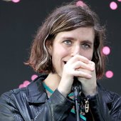 Ezra-Furman-performing-696x442.jpg
