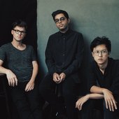  Son Lux