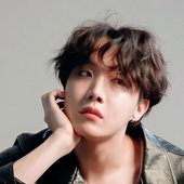 jhopelyHoseoks 的头像