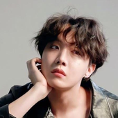 jhopelyHoseoks さんのアバター