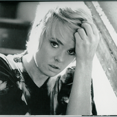 Joey Heatherton.png