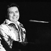 mickeygilley.jpg