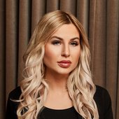 Naomi Candreia