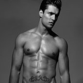 Staz-Nair-shirtless-x-factor-3.jpg