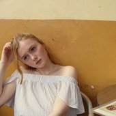 Elín Hall.jpg