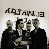 U2.jpg