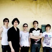 www.facebook.com/dankedieband